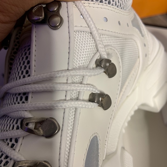 Gucci flashtreck sneakers size 8 in women’s - Picture 6 of 9